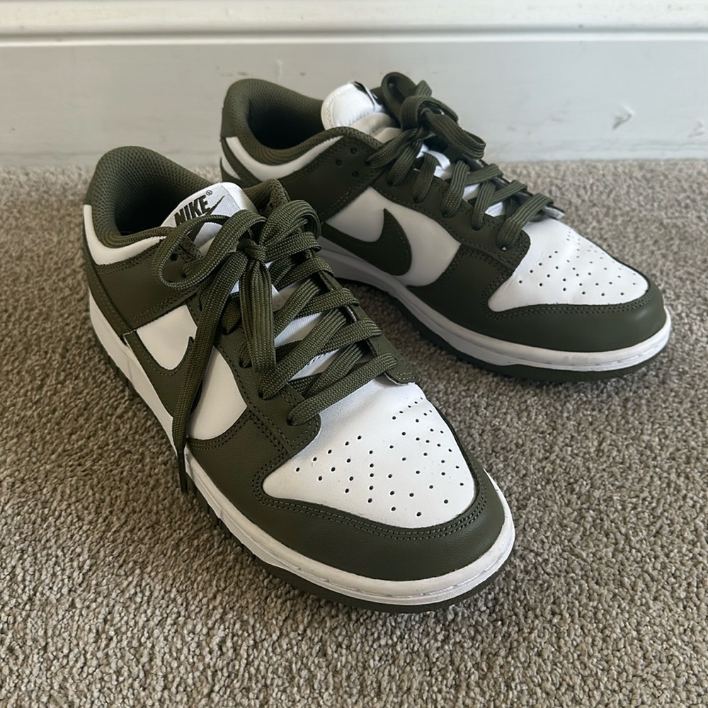 Nike Dunks Low